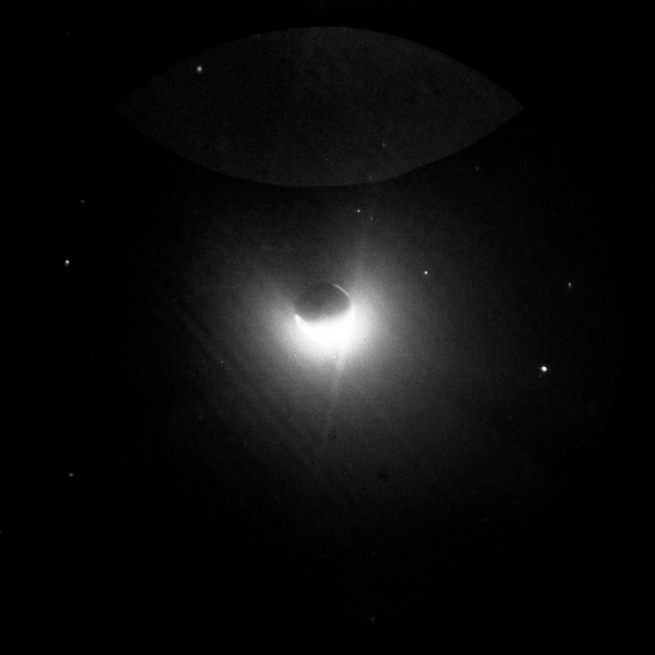 아폴로 16호가 찍은 지구 코로나. 출처: NASA