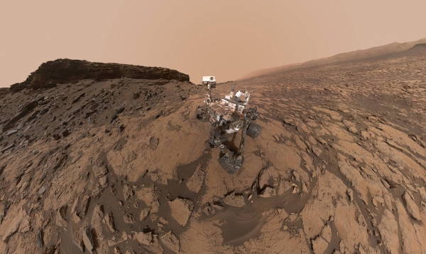화성 탐사 로봇 큐라오시티 이미지. 출처: NASA