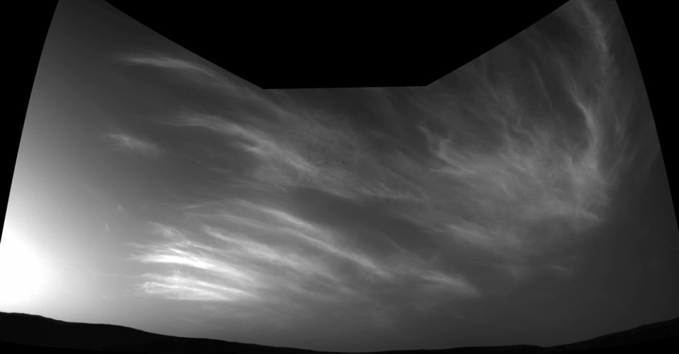 큐리오시티호가 본 화성의 하늘. 출처: NASA/JPL-Caltech