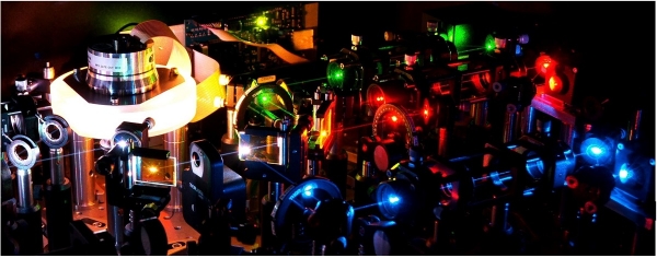 초고속 레이저 주사 3차원 생체현미경 시스템. 출처: KAIST