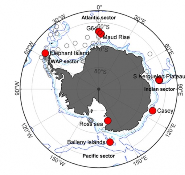 남극해 장기 수중음향관측망 (빨간색 원, 7개 관측망)과 선박을 활용한 고래 신호 관측 위치도 (검정색 테두리 동그라미). 출처: 극지연구소
