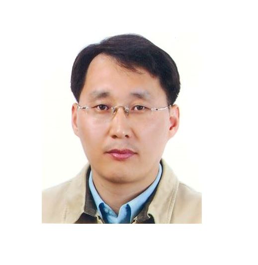 황대연 교수. 출처: 부산대학교