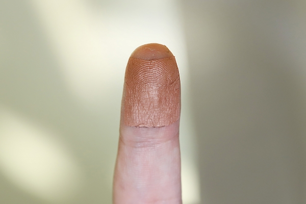 피부 위 일체화된 항균 나노메쉬 패치. 출처 : 한국생명공학연구원
