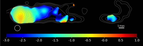 M87에서 뿜어져 나온 제트의 복사냉각 분포도복사냉각은 자기장 강도의 제곱에 비례하므로, 서로 다른 주파수대(22GHz, 43GHz)에서 관측한 복사냉각 분포를 분석하면 자기장 강도를 추정할 수 있다. 색이 푸른 계열일수록 플라즈마가 방사 냉각에 의해 더 많이 냉각되었음을 나타내며 붉은 계열일수록 덜 냉각되었음을 의미한다. 출처 : 한국천문연구원